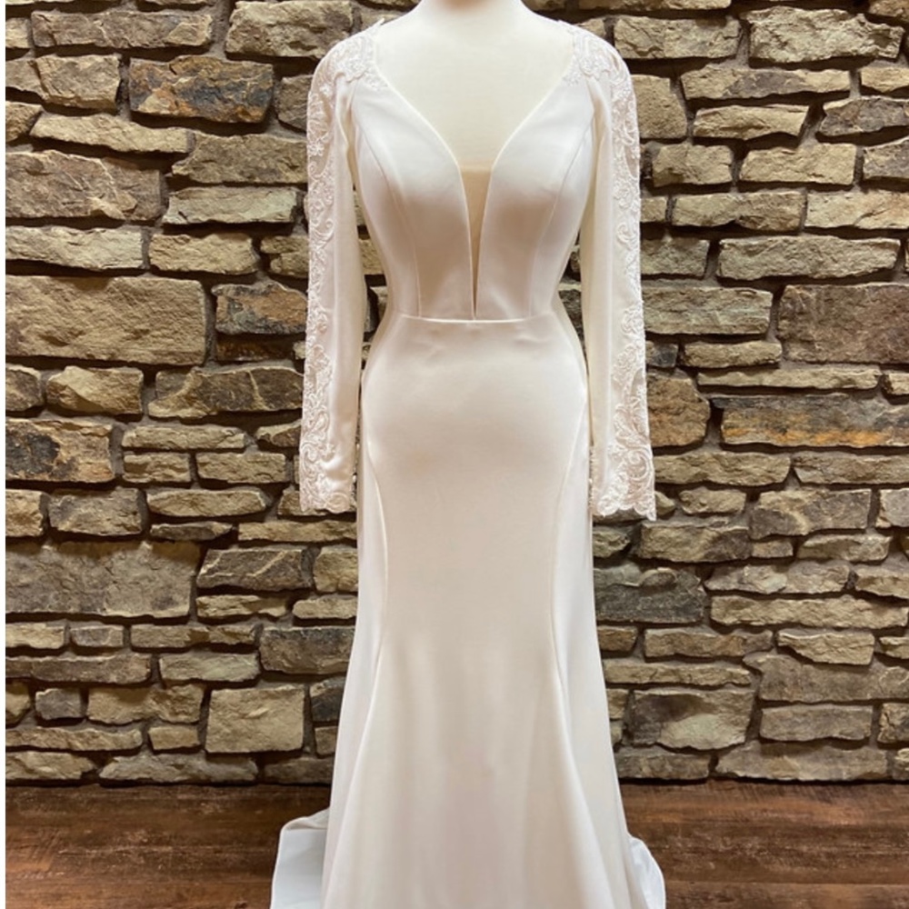 Oxford Street Wedding Dress - NOT ALTERED Size 12